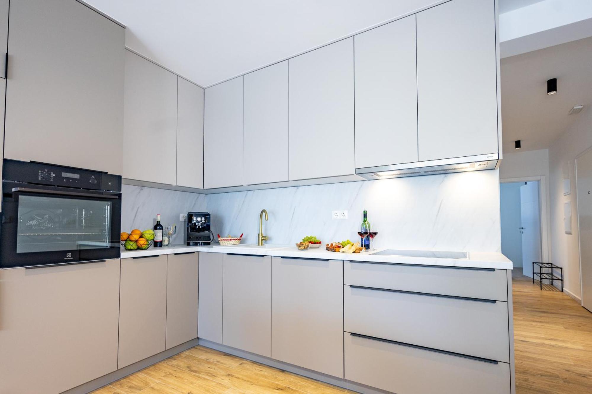 Maslina J Apartment Makarska